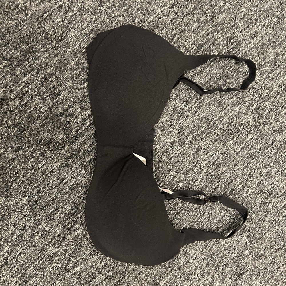 PINK Victoria's Secret Black Bra *free with any bundle*